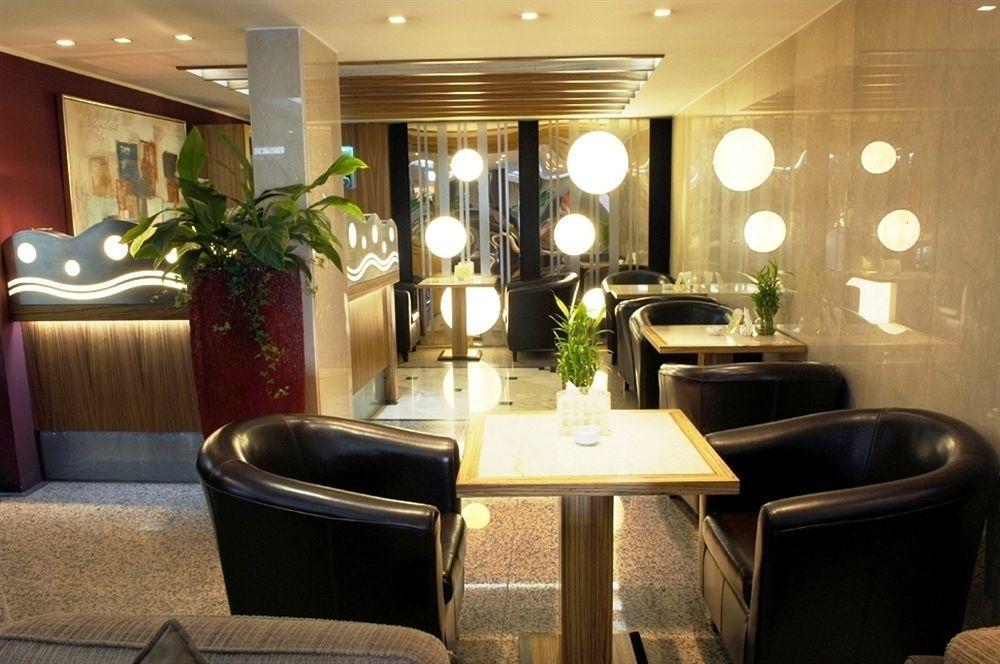 Al Bustan Hotel Доха Екстер'єр фото