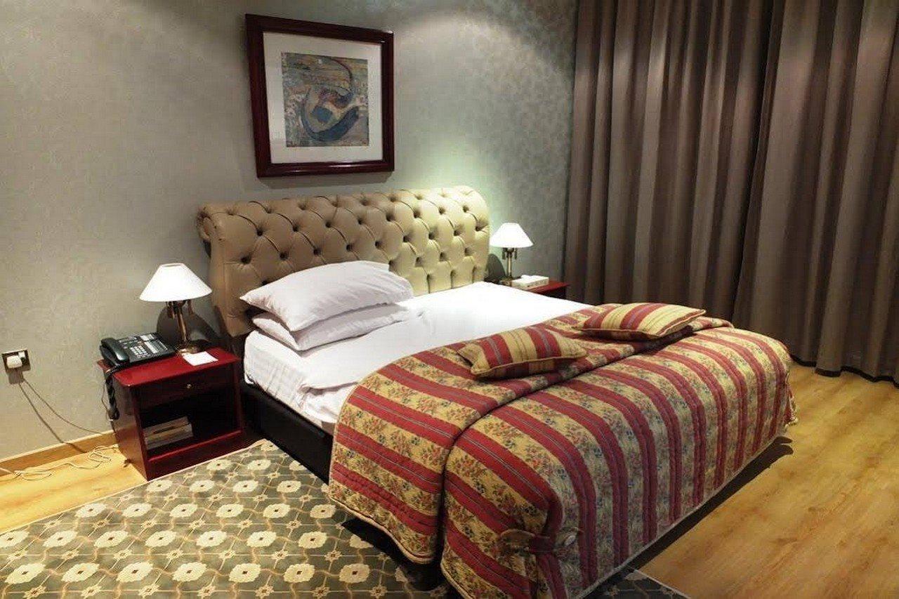 Al Bustan Hotel Доха Екстер'єр фото