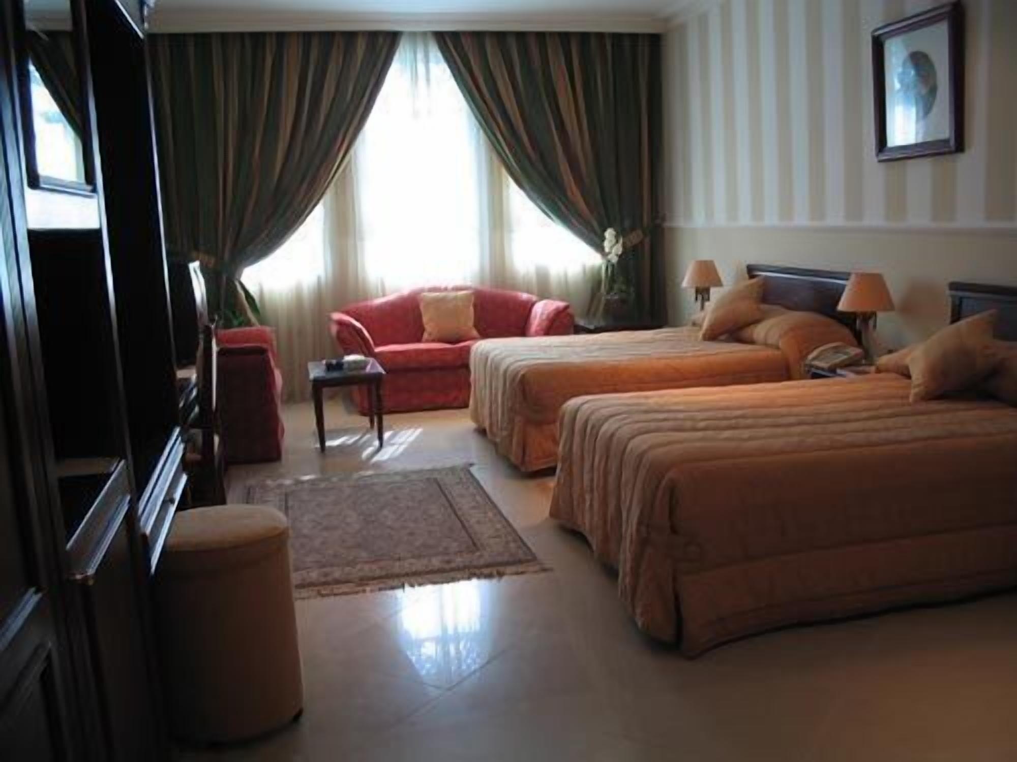 Al Bustan Hotel Доха Екстер'єр фото