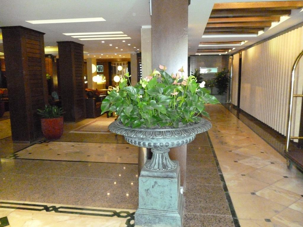 Al Bustan Hotel Доха Екстер'єр фото