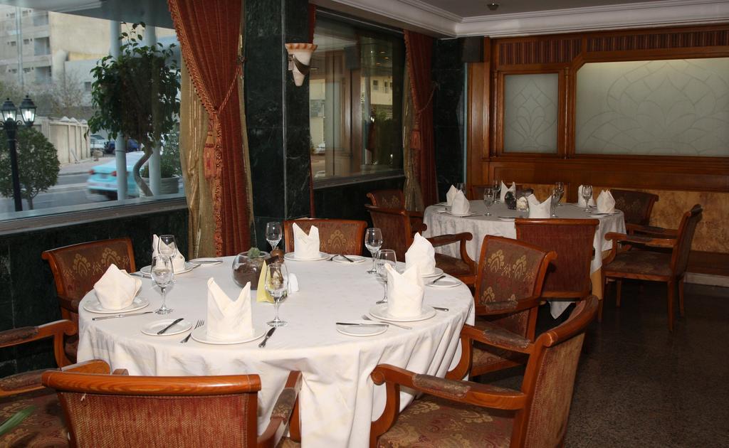 Al Bustan Hotel Доха Екстер'єр фото