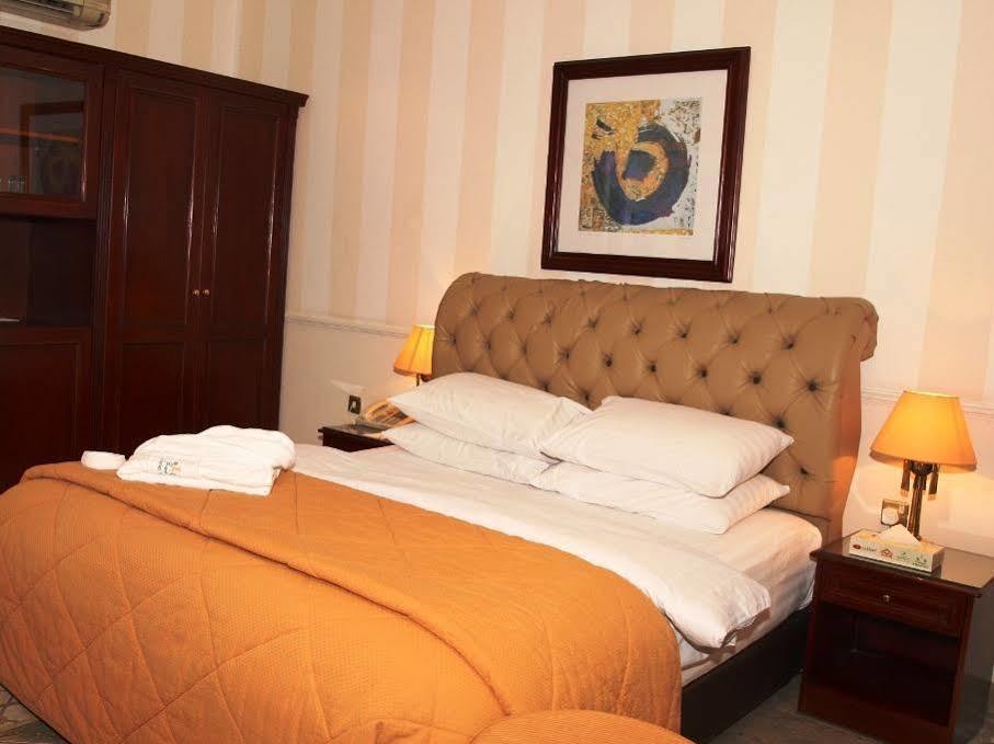 Al Bustan Hotel Доха Екстер'єр фото