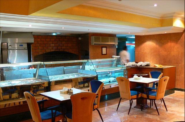 Al Bustan Hotel Доха Екстер'єр фото